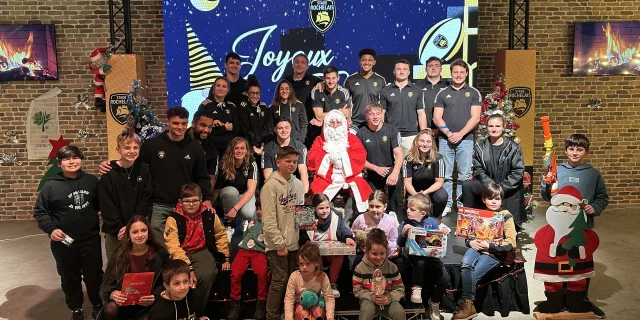 Noêl des enfants - Stade Rochelais - Ligue contre le cancer - Décrochons la lune