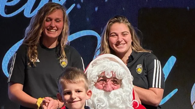 Noêl des enfants - Stade Rochelais - Ligue contre le cancer - Décrochons la lune